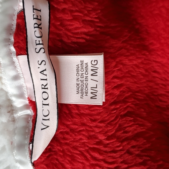 VICTORIA SECRET RED ROBE - Picture 4 of 5